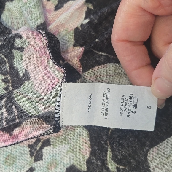 NWT Wildfox Rosie Pink and Black Flutter Sleeve Fit And Flare Dress Size Small - Picture 8 of 10